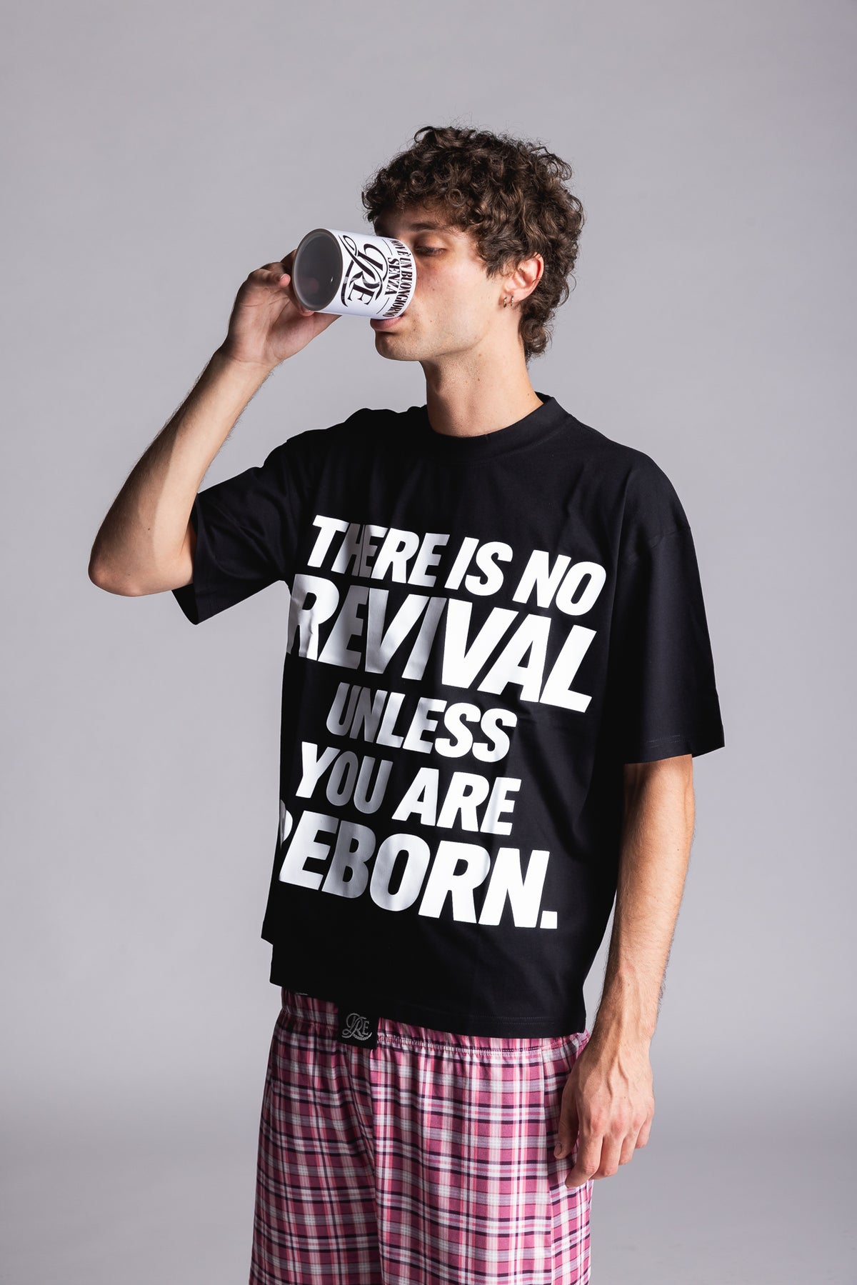 REVIVAL TEE // BLACK